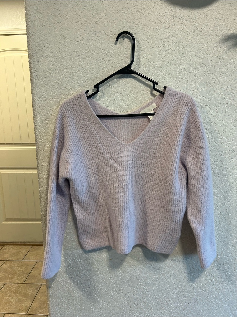 H&M Lavender V-Neck Women's Sweater